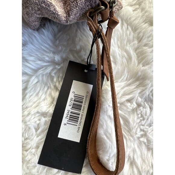 Unisex Toiletry Canvas Bag with Leather Handles - Picture 7 of 7